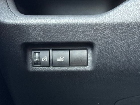 Used 2024 Toyota RAV4 XLE FWD image 30