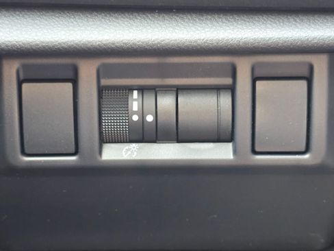 New 2026 Subaru Crosstrek 2.5i Limited AWD/4WD image 17