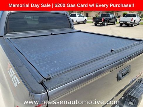 Used 2019 Toyota Tundra SR5 w/ SR5 Upgrade Package AWD/4WD image 37