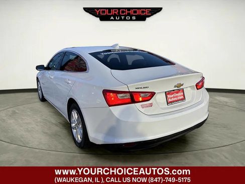 Used 2017 Chevrolet Malibu LT image 3