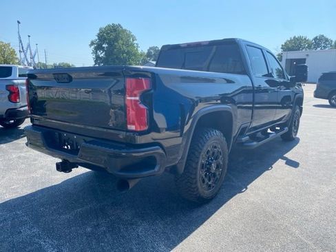 Used 2024 Chevrolet Silverado 2500 LTZ w/ LTZ Plus Package AWD/4WD image 5