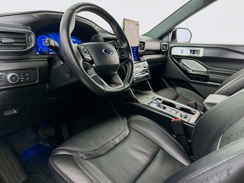 Used 2021 Ford Explorer ST w/ Equipment Group 401A image 7