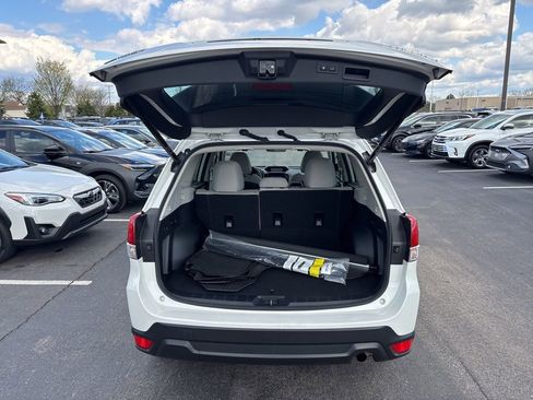 Certified 2023 Subaru Forester Premium AWD/4WD image 8