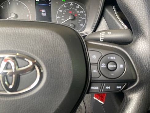Certified 2025 Toyota Corolla LE AWD/4WD image 21