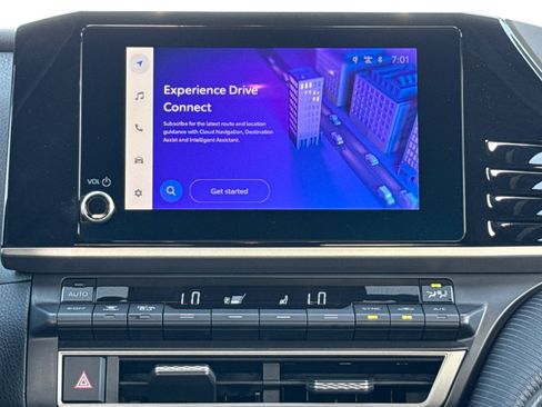 Certified 2025 Toyota Camry SE FWD image 22