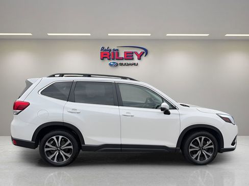 Used 2023 Subaru Forester Limited AWD/4WD image 6