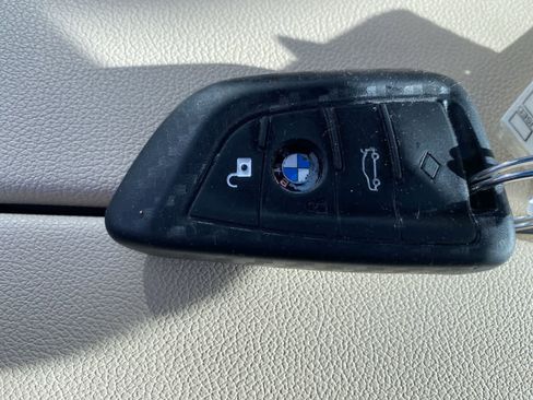 Used 2020 BMW 530i xDrive 530i xDrive w/ Premium Package image 39