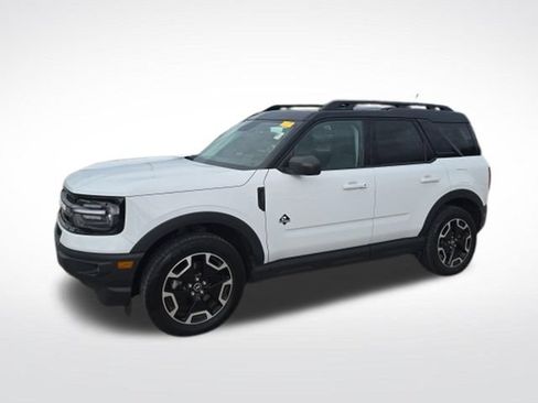 Used 2023 Ford Bronco Sport Outer Banks w/ Tech Package AWD/4WD image 6
