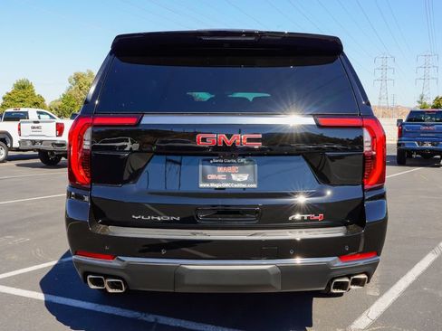 New 2026 GMC Yukon XL AT4 w/ AT4 Premium Package AWD/4WD image 8