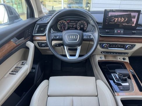 Certified 2023 Audi Q5 e Prestige w/ Prestige Package image 12