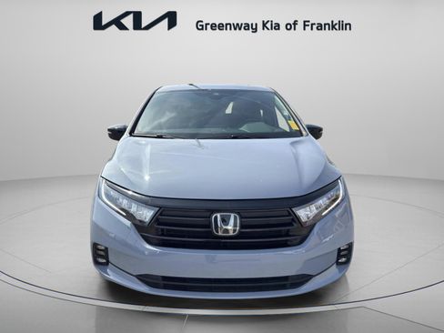 Used 2024 Honda Odyssey Sport image 2