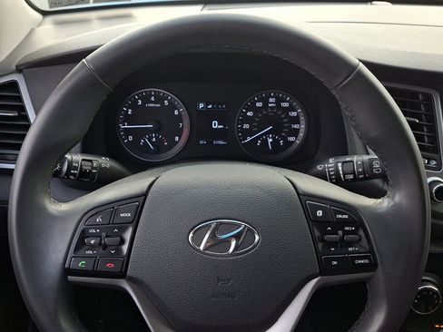 Used 2017 Hyundai Tucson Sport image 18