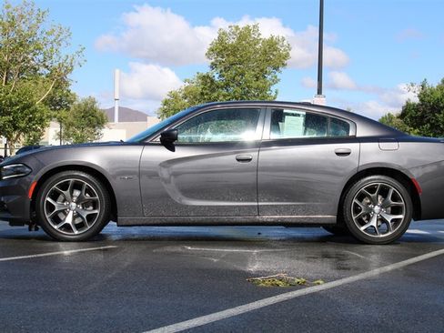 Used 2016 Dodge Charger R/T RWD image 6