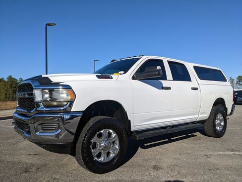 Used 2021 RAM 2500 Tradesman w/ Chrome Appearance Group image 51
