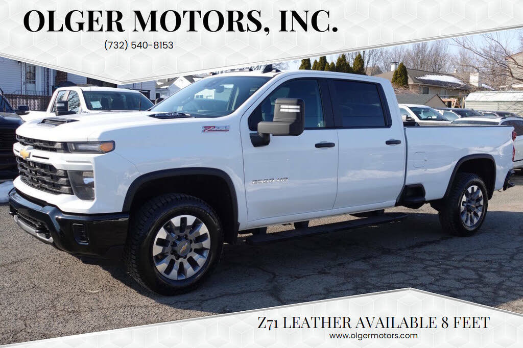 Used 2024 Chevrolet Silverado 2500 Custom w/ Custom Value Package AWD/4WD image 1