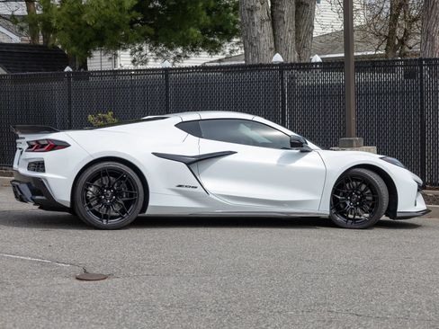 Used 2023 Chevrolet Corvette Z06 w/ Engine Appearance Package RWD image 41