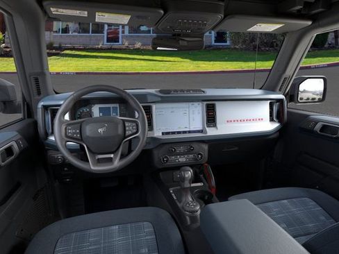 New 2025 Ford Bronco Heritage Edition image 9