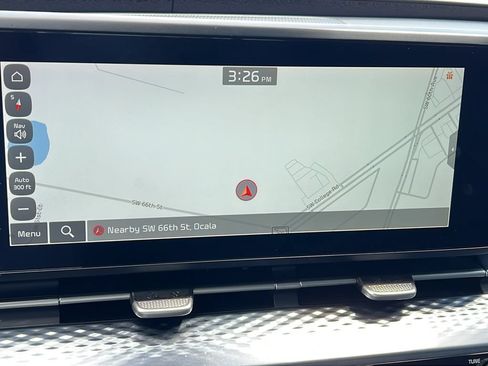Used 2023 Kia Carnival SX Prestige FWD image 22