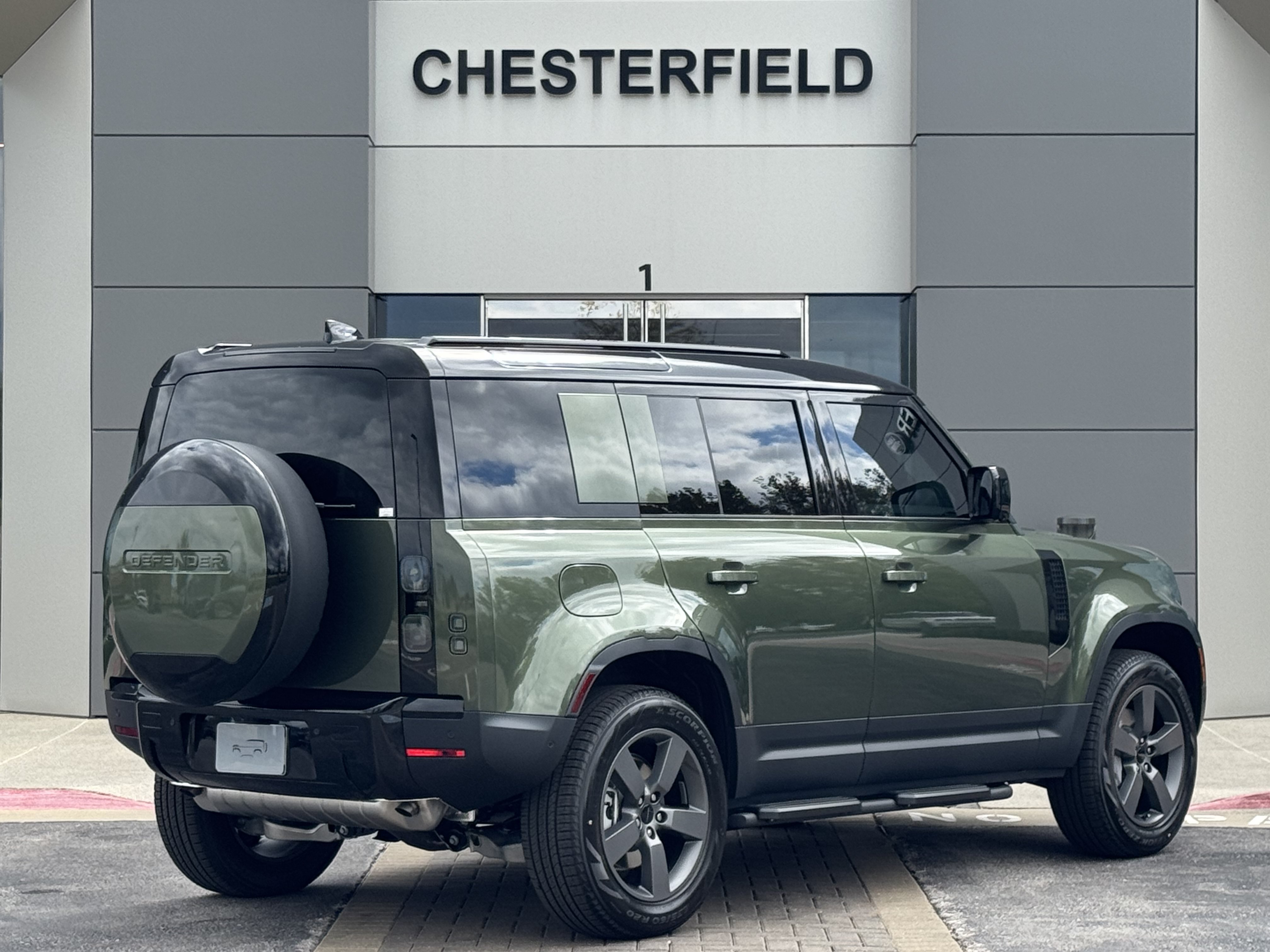 New 2026 Land Rover Defender 110 S AWD/4WD image 2