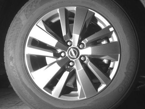 Used 2025 Nissan Pathfinder SV image 13