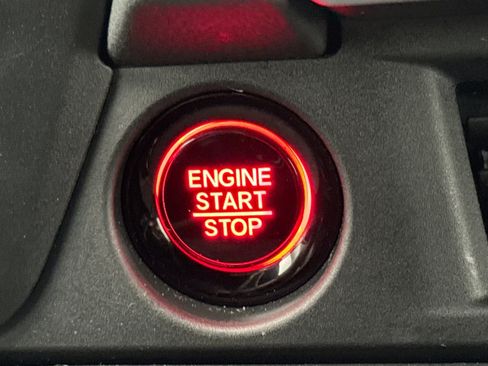 Used 2024 Honda Pilot Sport image 20