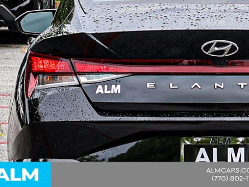 Used 2023 Hyundai Elantra SEL FWD image 14