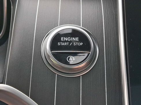 Used 2026 Mercedes-Benz GLC 300 4MATIC image 19