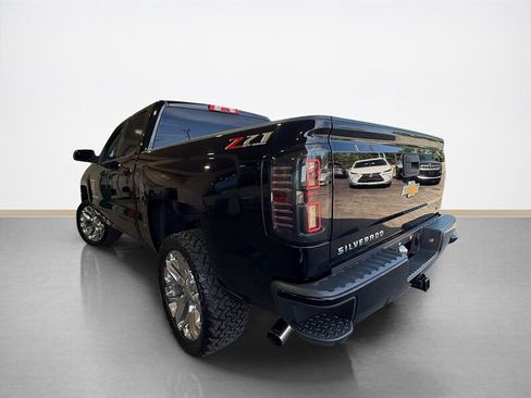 Used 2018 Chevrolet Silverado 1500 LT w/ All Star Edition AWD/4WD image 6