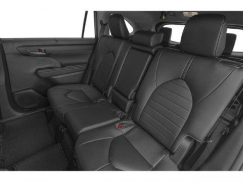 Used 2026 Toyota Highlander XLE AWD/4WD image 15