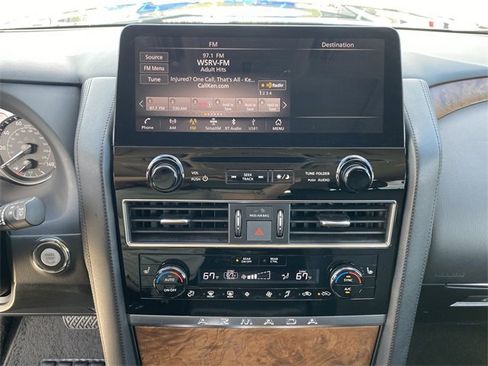 Used 2023 Nissan Armada SL w/ Captain's Chairs Package image 12