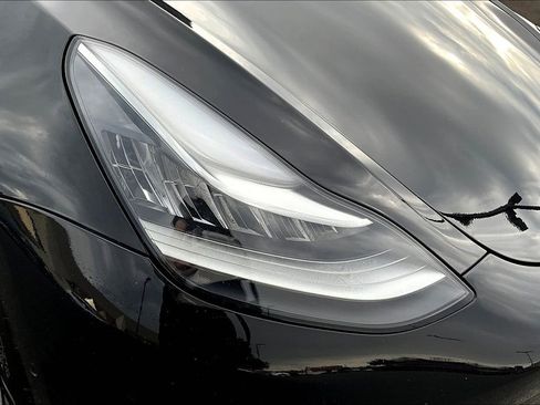 Used 2018 Tesla Model 3 Long Range image 29