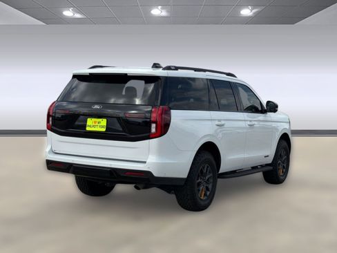 Used 2025 Ford Expedition Tremor AWD/4WD image 9