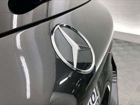 Certified 2022 Mercedes-Benz GLC 300 image 32