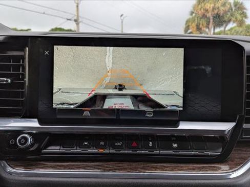 Used 2024 GMC Sierra 1500 SLE image 28