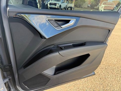 Used 2024 Audi Q4 e-tron Prestige w/ Black Optic Package image 14