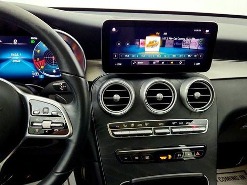 Used 2021 Mercedes-Benz GLC 300 w/ Multimedia Package image 16