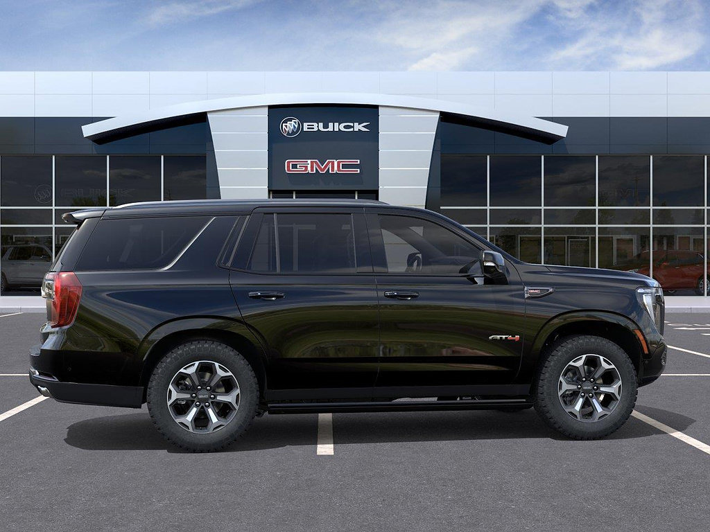 New 2027 GMC Yukon AT4 Ultimate w/ LPO, Floor Liner Package AWD/4WD image 5