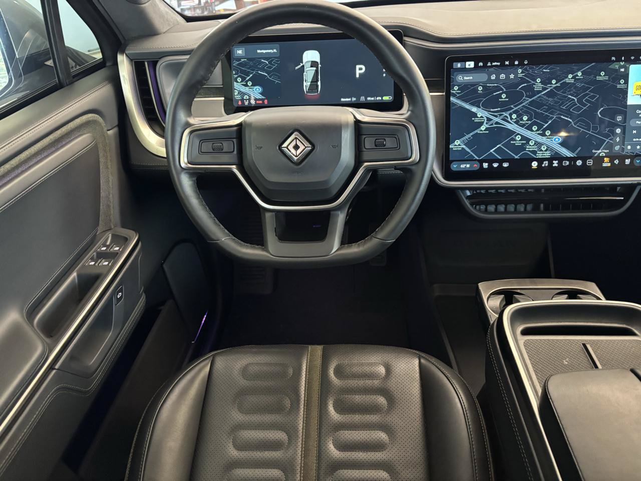 Used 2025 Rivian R1S Adventure Dual AWD/4WD image 11