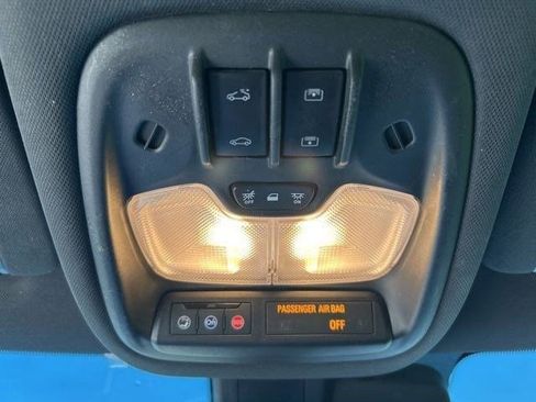 Used 2021 Chevrolet TrailBlazer RS w/ Sun and Liftgate Package image 21