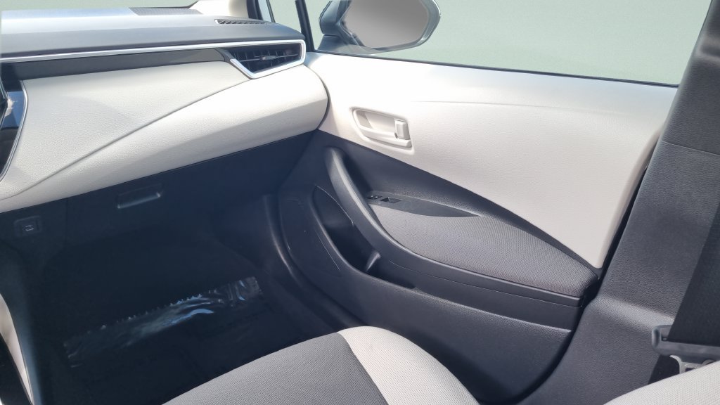 Used 2024 Toyota Corolla LE FWD image 13
