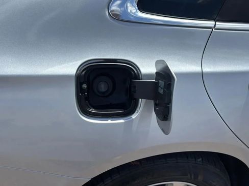Used 2019 Chevrolet Malibu LS FWD image 29