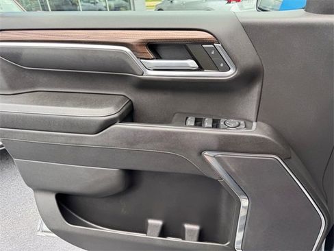 Used 2023 Chevrolet Silverado 1500 LT image 18