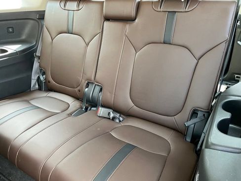 Used 2024 Honda Pilot Elite image 8