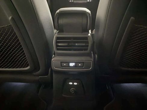 Used 2024 Audi Q4 e-tron Premium w/ Convenience Package image 72