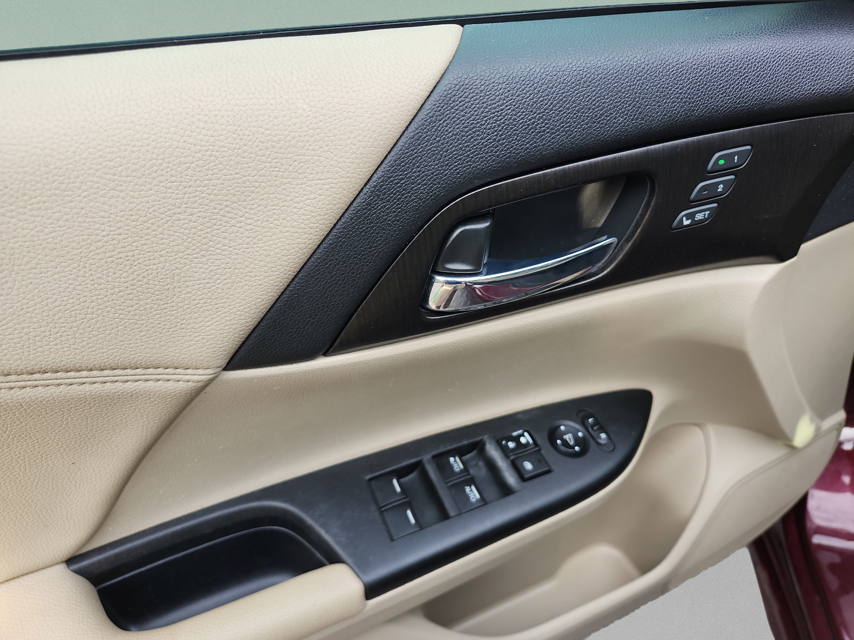 Used 2014 Honda Accord EX-L image 19