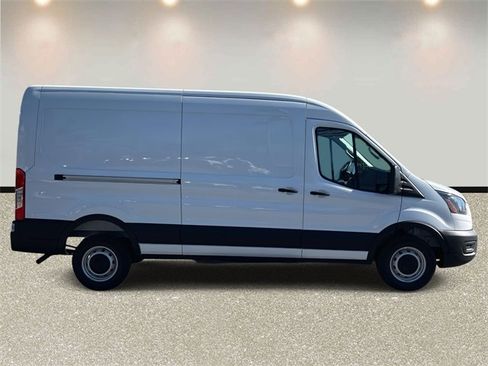 New 2026 Ford Transit 250 148 Medium Roof image 4