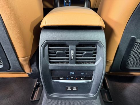 Used 2023 BMW i4 eDrive40 image 31