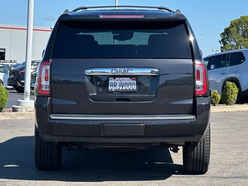 Used 2020 GMC Yukon Denali w/ Denali Premium Package AWD/4WD image 8