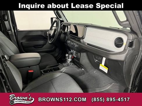 Used 2026 Jeep Wrangler Unlimited Sport AWD/4WD image 35