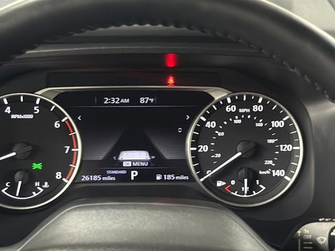 Used 2025 Nissan Rogue SV FWD image 19